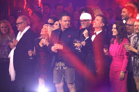 TV-Show 'Silvester-Schlagerbooom 2026 live - Die Wunderlichtershow!' in München
