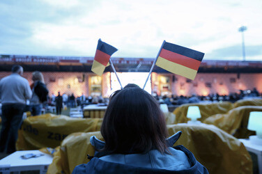 Public Viewing Deutschland gegen Algerien im WM-Wohnzimmer, Berlin