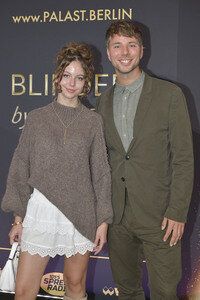 Weltpremiere der 'Blinded by Delight' Grand Show 2025 in Berlin