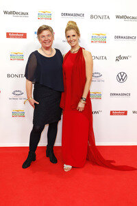 Goldene Bild der Frau 2025 in Hamburg