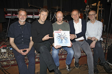 Showcase mit Keimzeit in Leipzig
