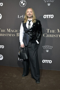 Magical Christmas Ball von LeGer by Lena Gercke in Berlin
