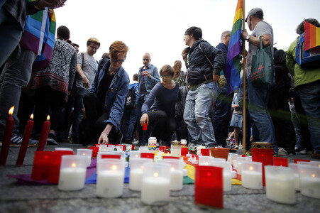 Mahnwache für die Opfer des Terror-Anschlags von Orlando in Köln
