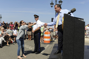 Chris Christie spricht in Belmar