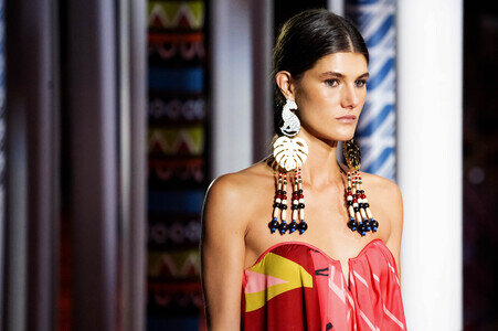 Dolores Cortés Fashion Show auf der Merceds-Benz Fashion Week M