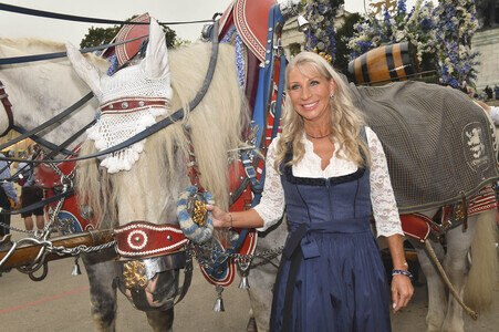 Regines Damenwiesn beim Oktoberfest 2025 in München