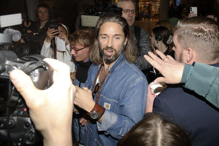 Rückkehr aus dem Dschungel-Camp 2026 auf dem Flughafen Frankfurt am Main