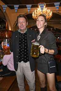 Wiesn Anstich 2026 im Hofbräu Berlin