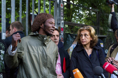 Angebot für die Flüchtlinge in der besetzten Gerhart-Hauptmann-Schule, Berlin