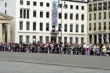 Queen Elisabeth II. besucht das Brandenburger Tor