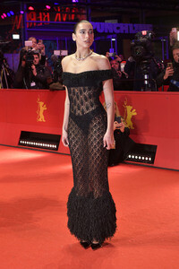 Filmpremiere 'Rosebush Pruning', Berlinale 2026