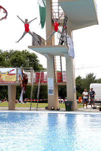 Wassersprung-Show 'Sprung meines Lebens' in Halle