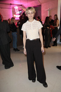 Ausstellungseröffnung 'Wer bist du in einem Raum, in dem du jeder sein kannst?' in Berlin