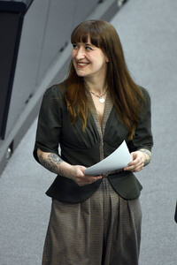 64. Sitzung des Deutschen Bundestages in Berlin