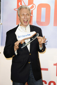 Gala Premiere von 'Holiday on Ice - Believe' in Stuttgart