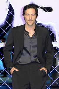 Season 5 Premiere 'The Boys' in Rom