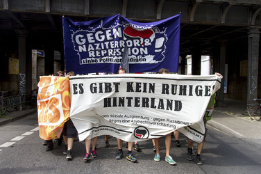 Gegen Lager, Asylgesetz und Nazibanden Demo in Berlin