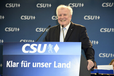 Angela Merkel besucht eine Festzeltveranstaltung der CSU in München