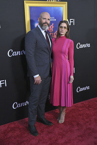 Closing Ceremony und Filmpremiere 'Song Sung Blue', AFI Fest 2025 in Los Angeles