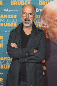 Filmpremiere 'Ganzer halber Bruder' in Hannover