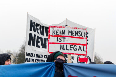Gegen-Demo in Schneeberg