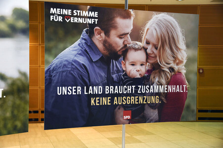 Pressekonferenz und Plakatvorstellung mit Sigmar Gabriel