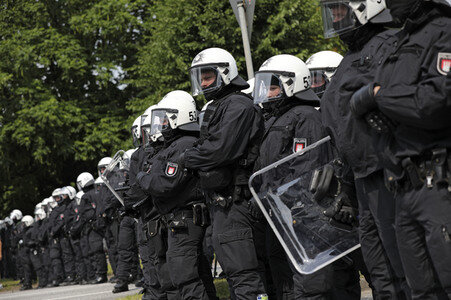 '#BlockG20 – colour the red zone!' Demonstration in Hamburg