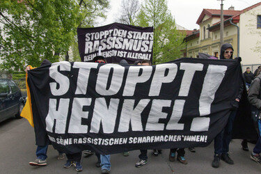 Demonstration vor dem Privathaus von Innensenator Henkel, Berlin