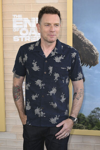 Filmpremiere 'The End of Oak Street' in Burbank