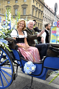 Trachten- und Schützenzug 2015 in München