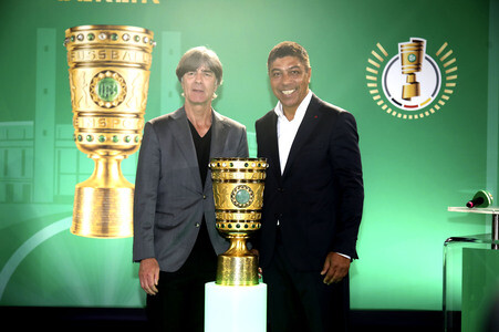 Cup Handover in Berlin