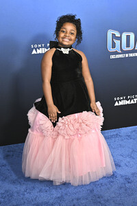 Filmpremiere 'G.O.A.T. - Bock auf große Sprünge' in Los Angeles