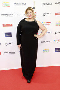 Goldene Bild der Frau 2025 in Hamburg