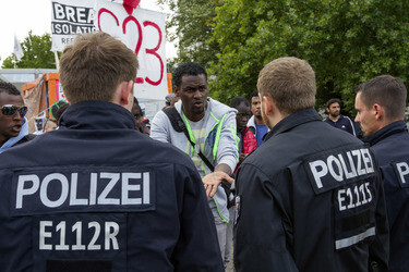 Flüchtlinge protestieren am Kreuzberger Oranienplatz, Berlin