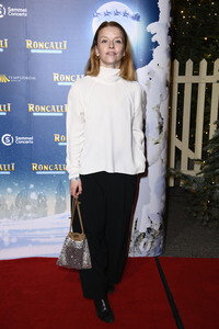 Premiere des 21. Original Roncalli Weihnachtscircus 2025 in Berlin