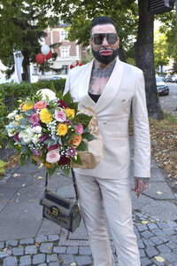 Theaterpremiere 'Der eingebildet Kranke' und 90. Geburtstag von Dieter Hallervorden in Berlin