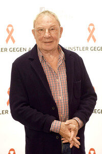 Pressetermin 'Künstler gegen AIDS - Die Gala 2016' in Berlin