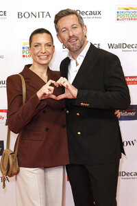 Goldene Bild der Frau 2025 in Hamburg