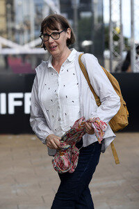 Ankunft von Lucile Hadzihalilovic auf dem San Sebastian International Film Festival 2025