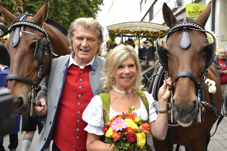 Wiesn-Einzug der Festwirte und Brauereien in München