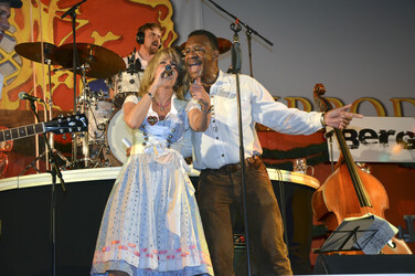 Linda Jo Rizzo und Dave Dowdy