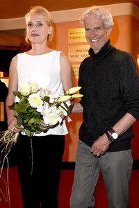 Theaterpremiere 'Die Wahrheit und nichts als die Wahrheit' in München