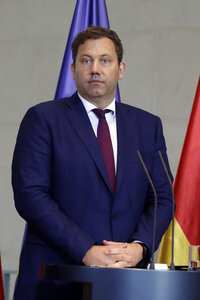 Treffen des Bundeskanzlers mit Vertretern der Automobilindustrie in Berlin