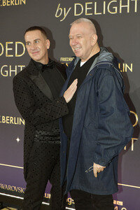 Weltpremiere der 'Blinded by Delight' Grand Show 2025 in Berlin