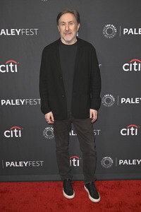 Serienscreening 'Your Friends and Neighbors' auf dem PaleyFest Los Angeles 2026