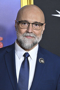 Closing Ceremony und Filmpremiere 'Song Sung Blue', AFI Fest 2025 in Los Angeles