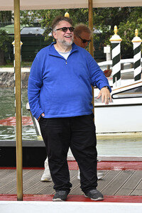 Ankunft von Guillermo del Toro am Hotel Excelsior, Internationale Filmfestspiele von Venedig 2025