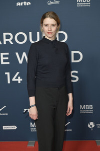 Festival Opening und Filmpremiere 'Sentimental Value', Around the World in 14 Films Weltkinofestival 2025 in Berlin