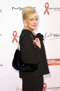 Benefizgala 'Künstler gegen Aids - Die Gala 2016' in Berlin