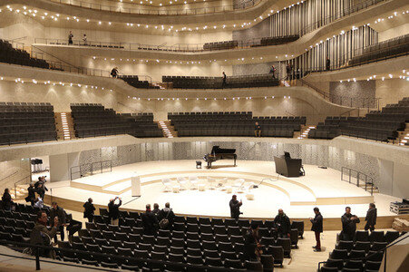 Elbphilharmonie Plaza Eröffnung in Hamburg